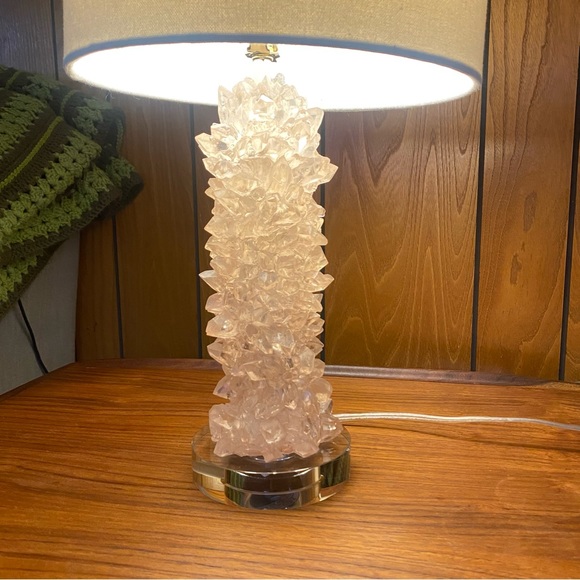 Stunning pink quartz Crystal rock table lamp - Picture 4 of 11